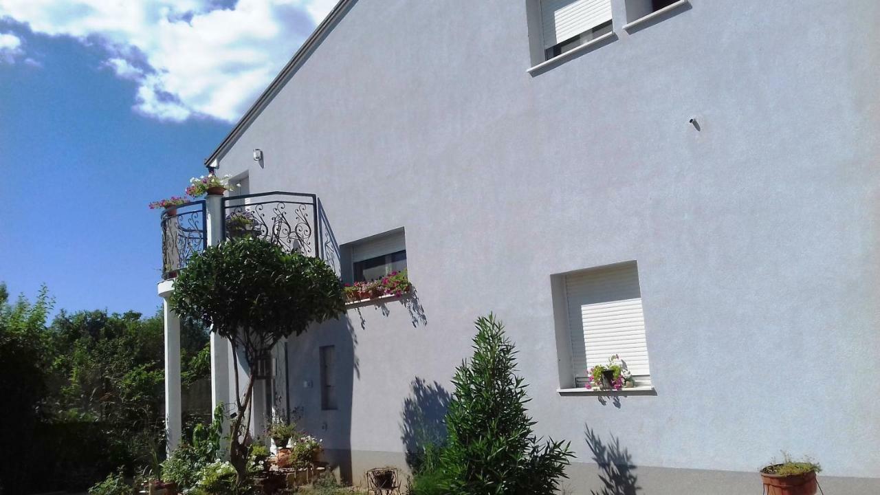 Apartment Lavander 01 プーラ エクステリア 写真
